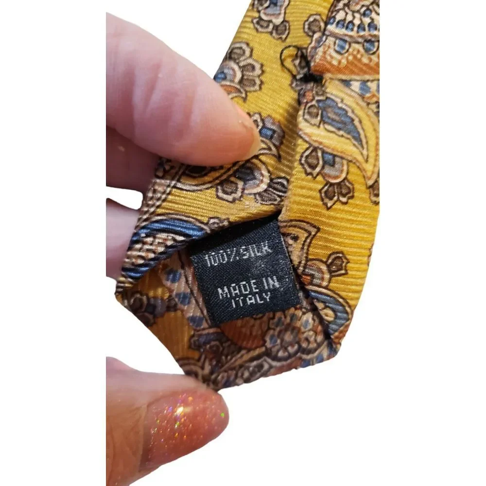 JOS. A.‎ BANK Signature Collection 100% Silk Tie Made in Italy Mustard Paisley